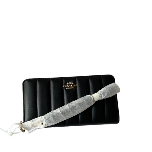 Coach Quilted Long Zip Around Wristlet Wallet NWT - Picture 4 of 6